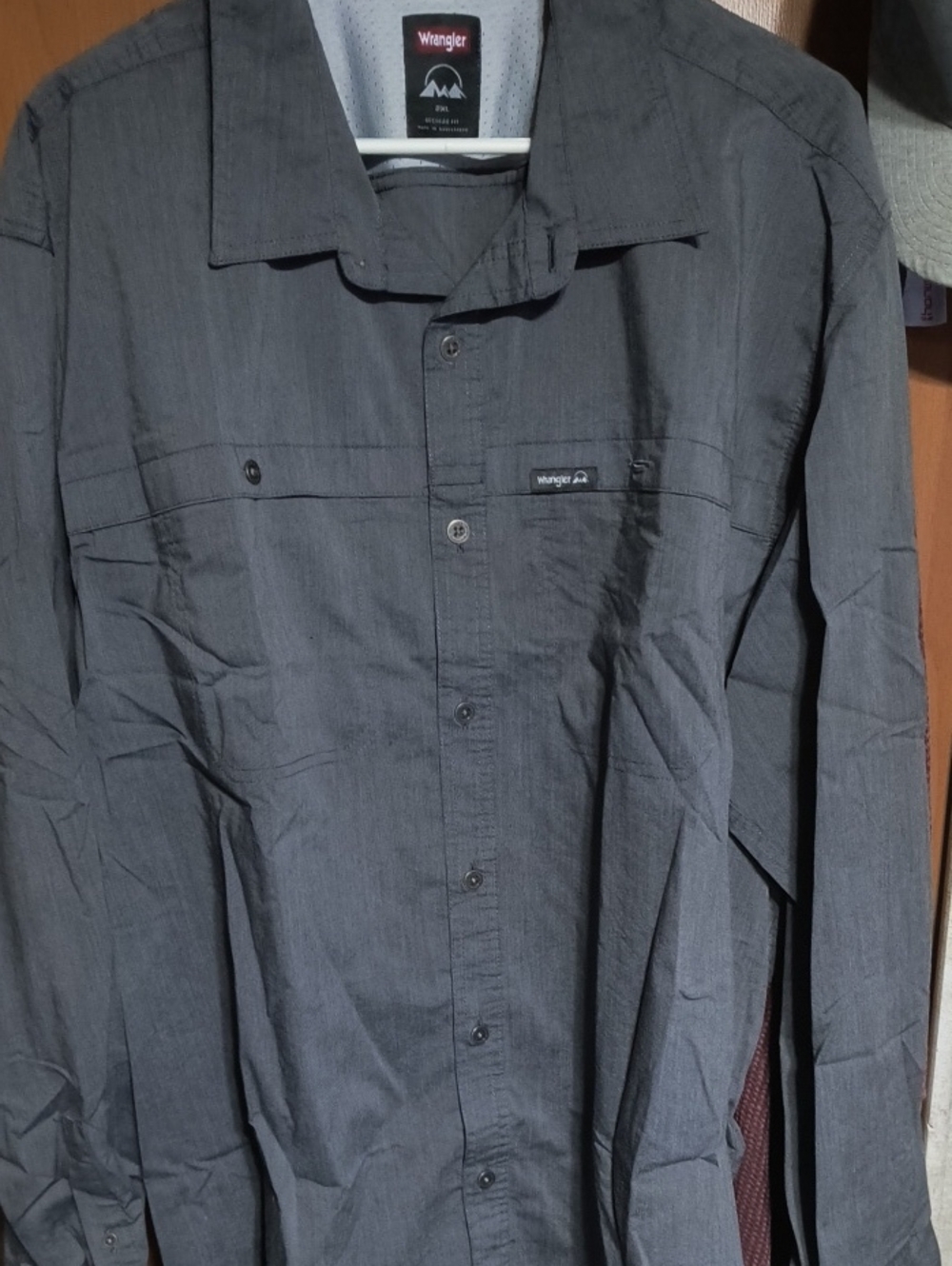 Wrangler Men's Button-Down Shirt — Charcoal